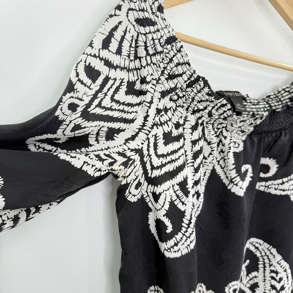 White House Black Market‎ Blouse Top Size S Black White Paisley Off Shoulder - Picture 5 of 10